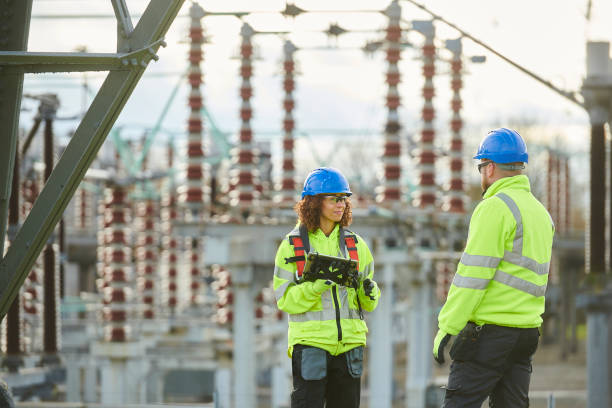 Best Electrical Contractors for Businesses  in South Lyon, MI